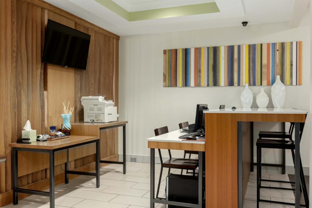 Holiday Inn Express Hotel & Suites Binghamton University-Vestal Image 22