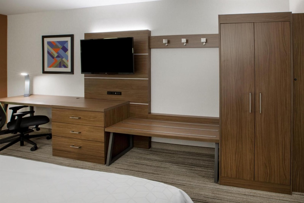 Holiday Inn Express Hotel & Suites Binghamton University-Vestal Main image